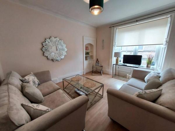 Lovely 2 Bedroom Apartment In The Centre Of Hawick - Hawick