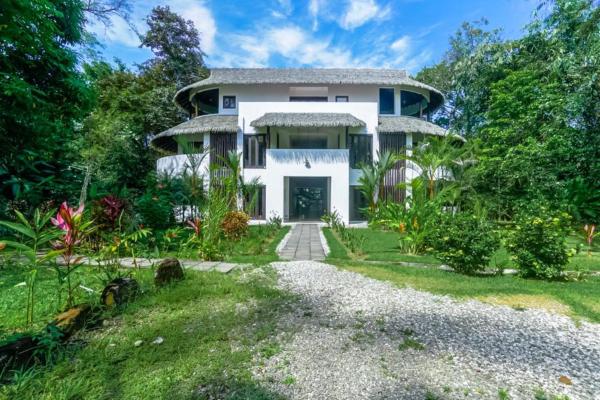 Auf dem Foto ist das Objekt Makara Suite Penthouse in der Stadt Ballena zu sehen.