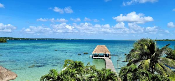 På billedet ses objektet Casita Maya Bacalar beliggende i byen Bacalar.