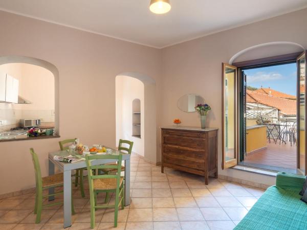 På billedet ses objektet Apartment Terrazzo - PTB191 by Interhome beliggende i byen Boscomare.