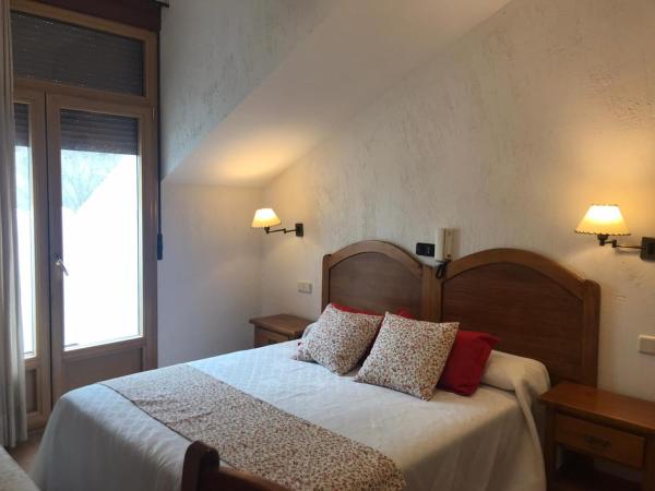 Foto 2: hostal Decerca Prádena