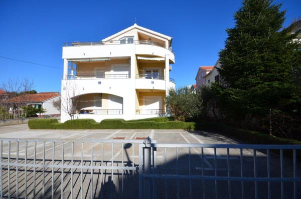 A la foto es mostra l'objecte Apartment Zdravko situat a la ciutat de Srima.