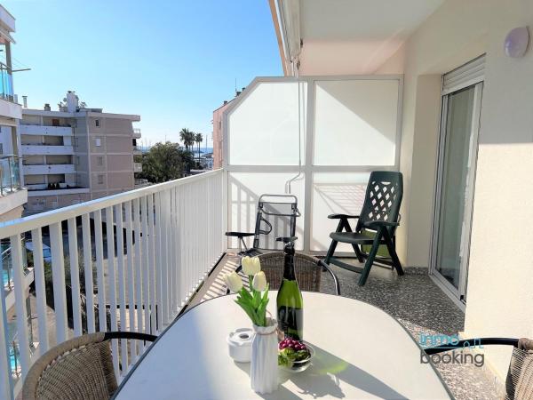På billedet ses objektet Eden Mar cambrils,climatizado , wifi y playa beliggende i byen Cambrils.
