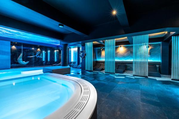 A la foto es mostra l'objecte Hotel Warszawa Spa & Resort situat a la ciutat de Augustów.