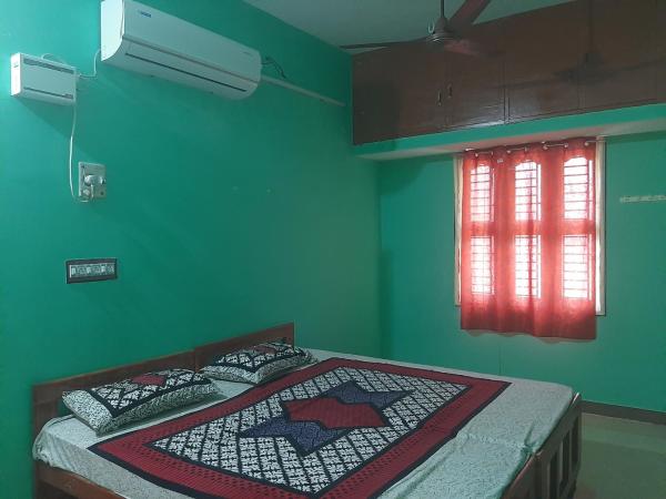 En la foto se muestra el objeto Padmavathi Home Stay ubicado en la ciudad de Chidambaram.