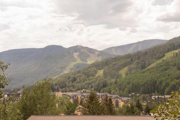 På billedet ses objektet Homestake Condos beliggende i byen Vail.