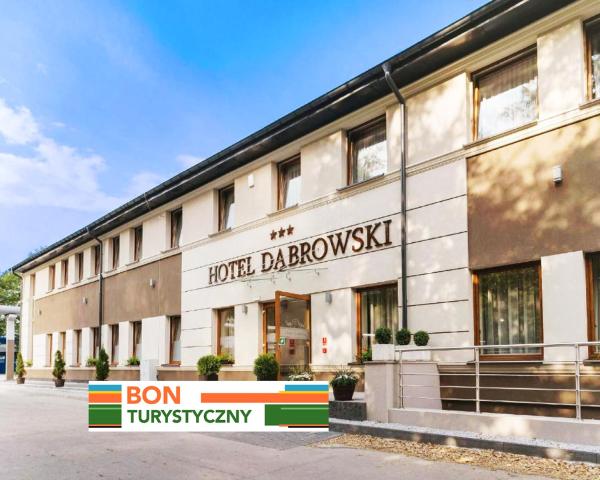 Na zdjęciu widoczny jest obiekt Hotel Dąbrowski położony w mieście Gromiec.