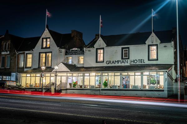 A la foto es mostra l'objecte Grampian Hotel situat a la ciutat de Perth.