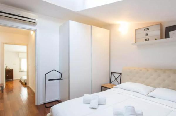 Vintage Apartment In Corvetto Area - Milan