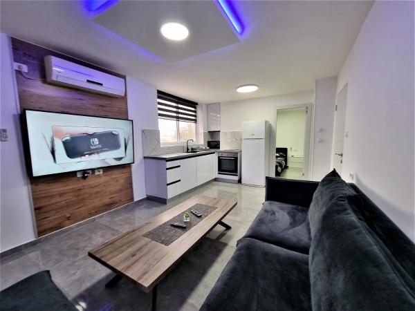 På billedet ses objektet Diamond Suites Eilat beliggende i byen Eilat.