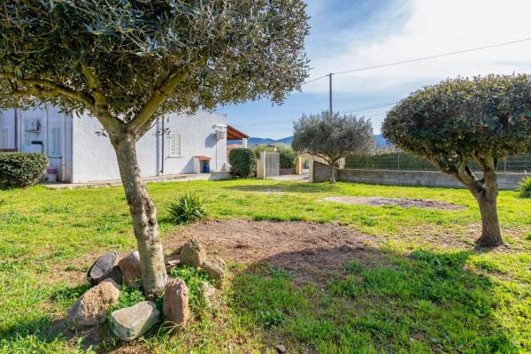 På billedet ses objektet Villetta I Pitosfori beliggende i byen Biancareddu.