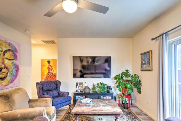 Na zdjęciu widoczny jest obiekt Bright Bend Home with Patio Less Than 3 Mi to Downtown! położony w mieście Bend.