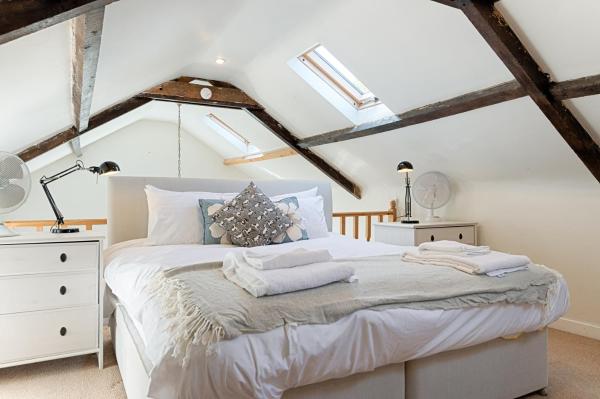 A la foto es mostra l'objecte Private Parking, Garden, En-suite, 5 Rooms situat a la ciutat de Llanelli.