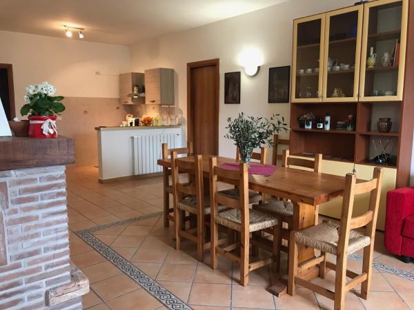 A la foto es mostra l'objecte La Casa di Demetra. Un Paradiso tra gli Olivi. situat a la ciutat de Montecchio.