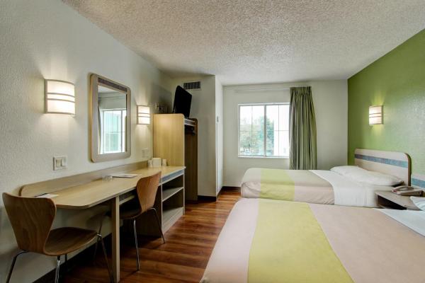 Foto 2: Super 8 by Wyndham Aurora East