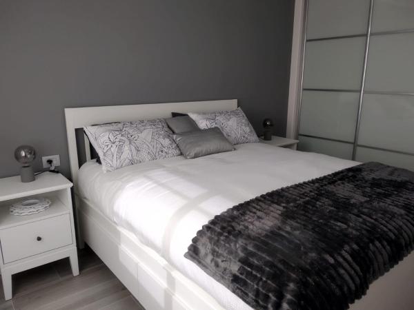 Amplio Apartamento En Illa De Arousa, Próximo A La Playa - Cambados