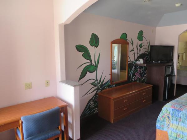 A la foto es mostra l'objecte Travelers Inn and Suites Liberty situat a la ciutat de Liberty.