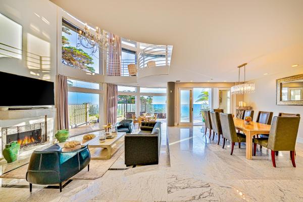 På billedet ses objektet Luxury in Malibu beliggende i byen Malibu.