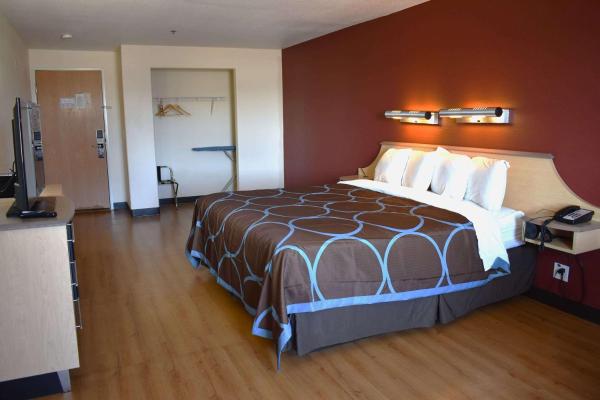 Bilde 7: Super 8 by Wyndham New Braunfels I-35
