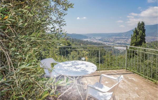 A la foto es mostra l'objecte Lovely Apartment In Castagniers situat a la ciutat de Saint-Blaise.