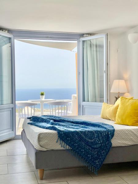 A la foto es mostra l'objecte Elkaza Villas situat a la ciutat de Fira.