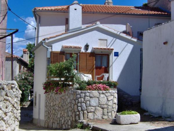 A la foto es mostra l'objecte Zora Holiday home situat a la ciutat de Dragozetići.