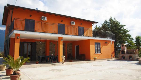 Kuvassa näkyy kohde La Casa sulla Collina, joka sijaitsee kaupungissa Serre.