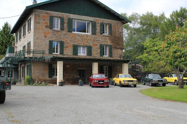 На фото показан объект The Mill House, расположенный в городе Hampden.