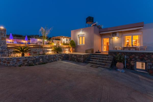 En la foto se muestra el objeto Dreams Villa Luxury Residence ubicado en la ciudad de Kartsindanós.