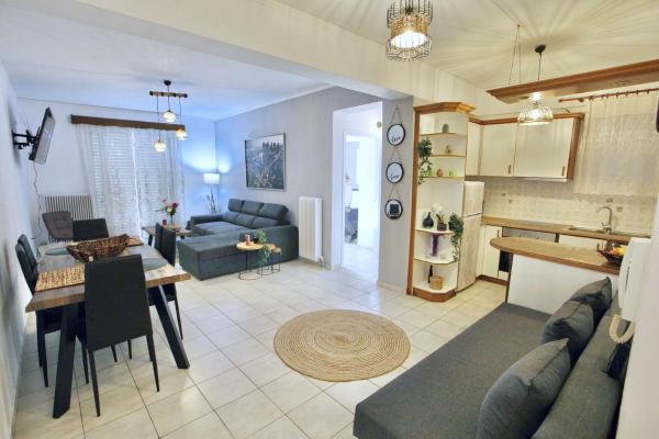 A la foto es mostra l'objecte Angelina’s Boutique Suite in Nafplio City situat a la ciutat de Nàuplia.
