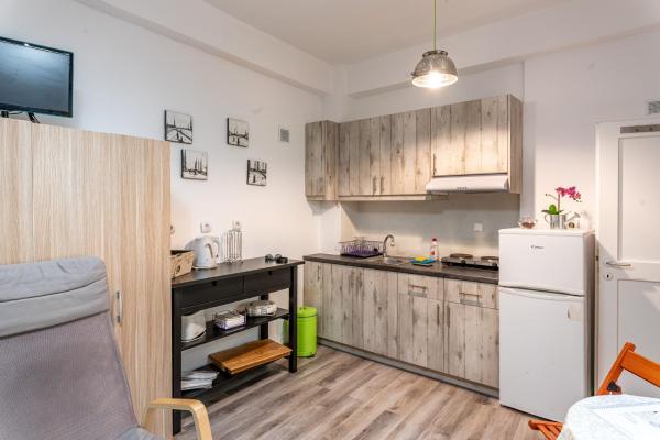 Bilde 9: Ground Studio in bohemian Psiri in the historic center-In Vivo Apartments