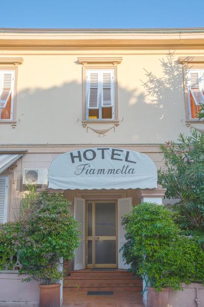 På billedet ses objektet Hotel Fiammetta beliggende i byen Villa Boretti.