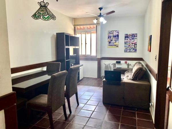 A la foto es mostra l'objecte Léo Apart Guarapa situat a la ciutat de Guarapari.