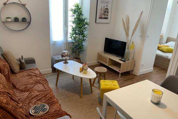 Na zdjęciu widoczny jest obiekt L'amiral n2 T2 nouvelle ville ByLocly położony w mieście Lorient.