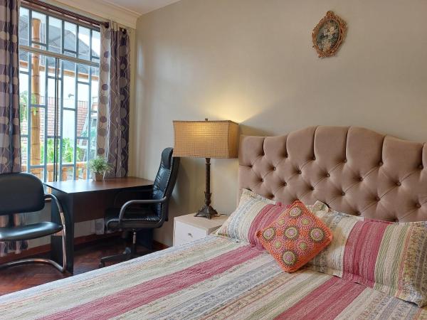 A la foto es mostra l'objecte Casa Amarello situat a la ciutat de Lima.