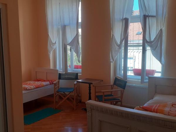 B&B Lakis&Takis, Novi Sad