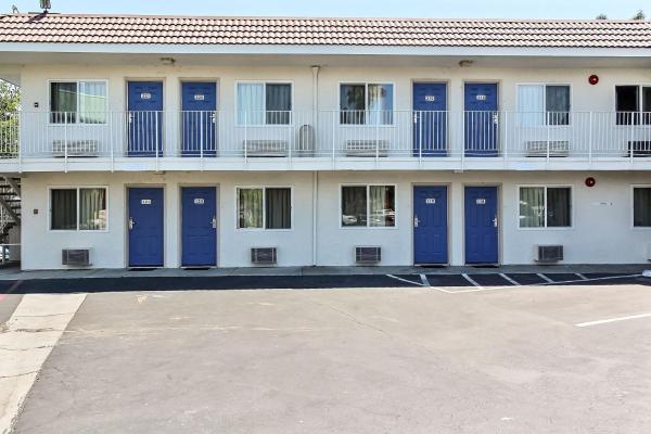 Na fotografii je vidět objekt Motel 6-Campbell, CA - San Jose nacházející se ve městě Campbell.