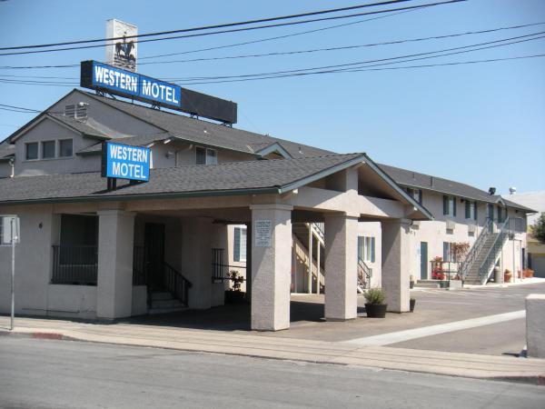 Na zdjęciu widoczny jest obiekt Western Motel położony w mieście Salinas.