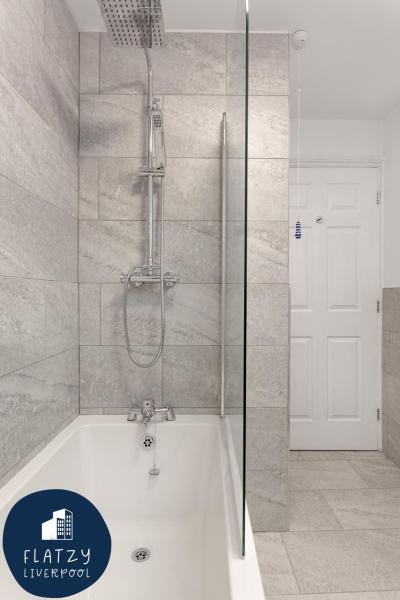 Foto 3: FLATZY - Quiet Sefton Park Luxury Apartment