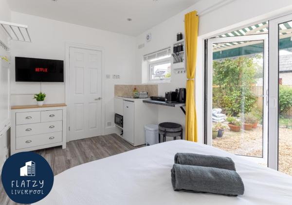 Foto 7: Flatzy - Charming Garden Annexe in Aigburth with Kitchenette