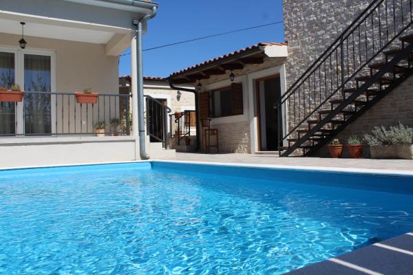 Na zdjęciu widoczny jest obiekt Holiday Home - Balde położony w mieście Pristeg.