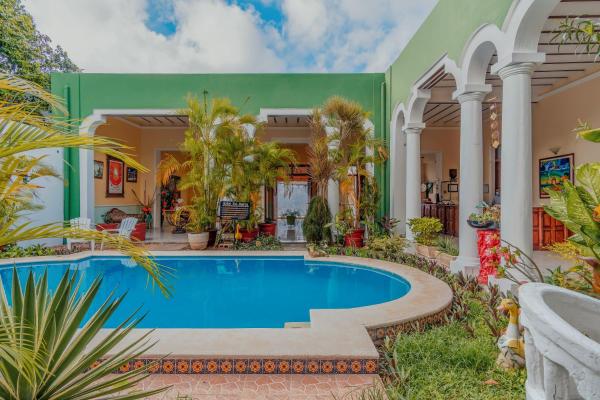 På billedet ses objektet Hotel Santa María Mérida beliggende i byen Mérida.
