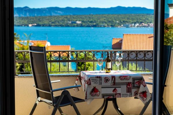 A la foto es mostra l'objecte Apartments Jelena Vantačići situat a la ciutat de Vantačići.
