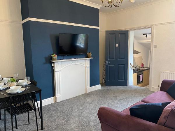 Foto 2: Rawling - Canny 2 bed flat close to Ncle free wifi & parking