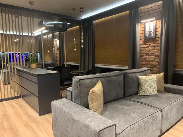 Na zdjęciu widoczny jest obiekt Luxury Apartament Wyszyńskiego położony w mieście Radom.