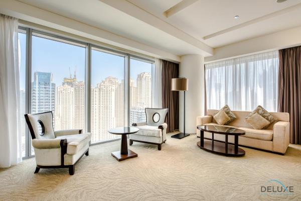 Foto 3: Pristine 3BR at The Address Residences Dubai Marina by Deluxe Holiday Homes
