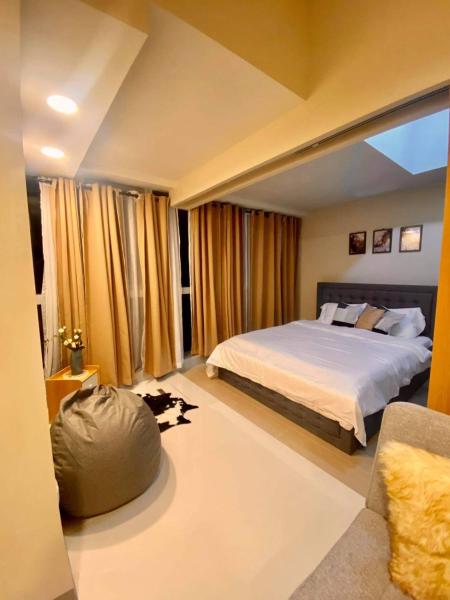 Uptown Parksuites - Makati