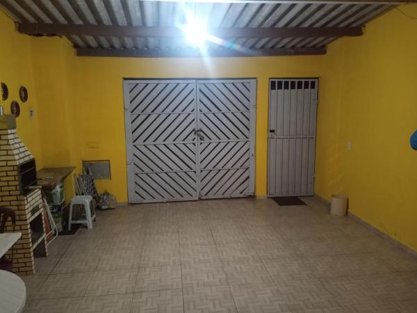 A la foto es mostra l'objecte Mongaguá House situat a la ciutat de Mongaguá.