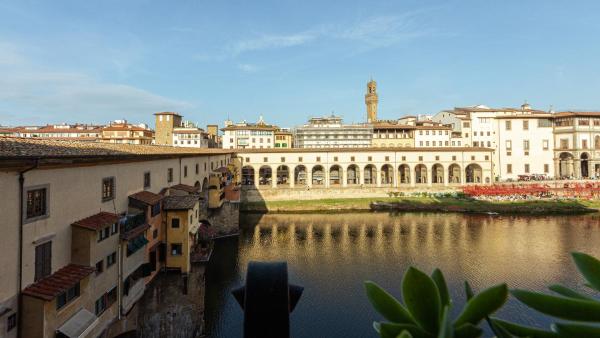 Ponte Vecchio Luxury Ii