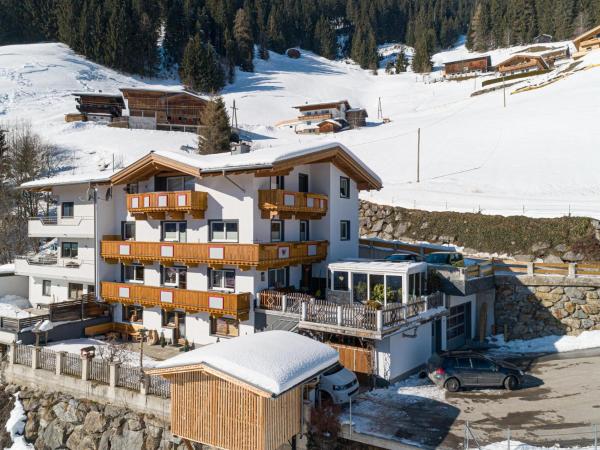 På billedet ses objektet Ferienhaus Tenndl II beliggende i byen Hippach.